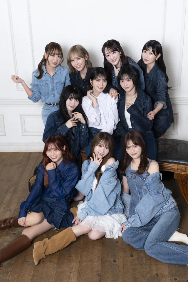 ＝LOVE オフィシャルカレンダーブック 2026.04〜2027.03のサムネイル